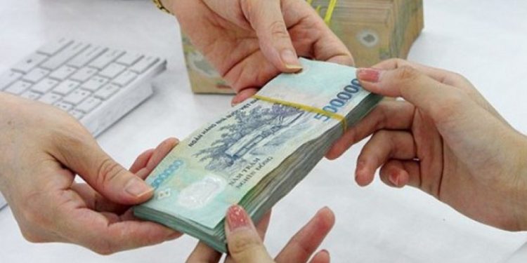 Cách tính lãi suất vay ngân hàng trả góp