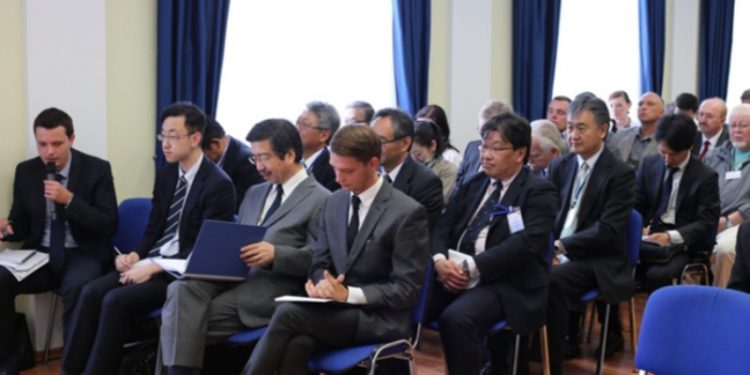 Thói quen Inemuri (居眠り) – “ngủ mà không ngủ” của Người Nhật