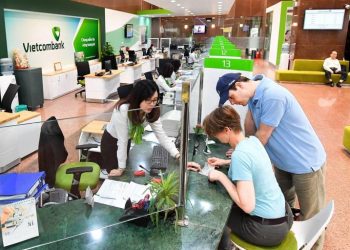Giờ làm việc ngân hàng Vietcombank