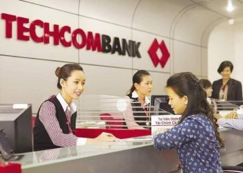 giờ làm việc techcombank