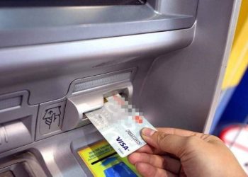 Rút tiền mặt thẻ tín dụng