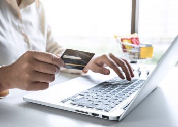 Mở thẻ tín dụng