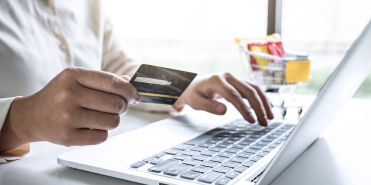 Mở thẻ tín dụng