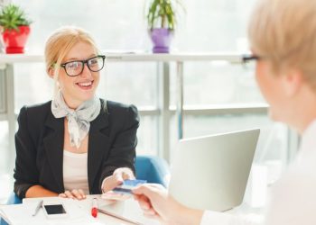 mở thẻ tín dụng không cần chứng minh thu nhập